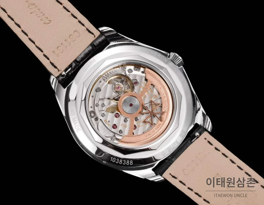 바쉐론콘스탄틴 피프티식스 스틸 그레이다이얼 오토매틱 40mm 화이트
