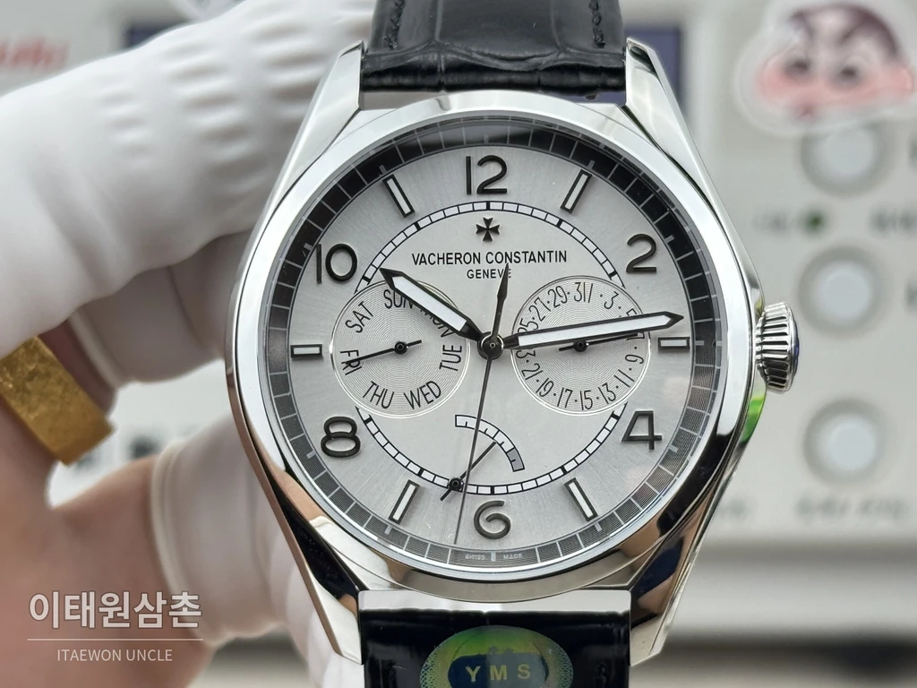 바쉐론콘스탄틴 피프티식스 투톤다이얼 카프스킨 오토매틱 40mm