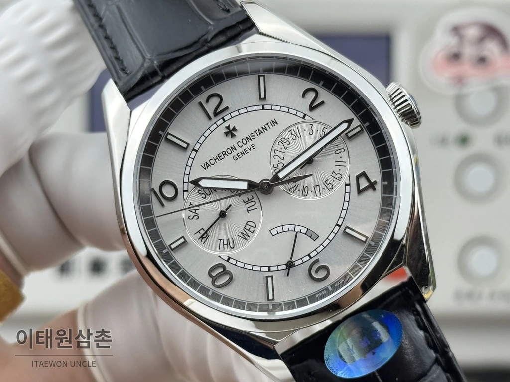 바쉐론콘스탄틴 피프티식스 투톤다이얼 카프스킨 오토매틱 40mm