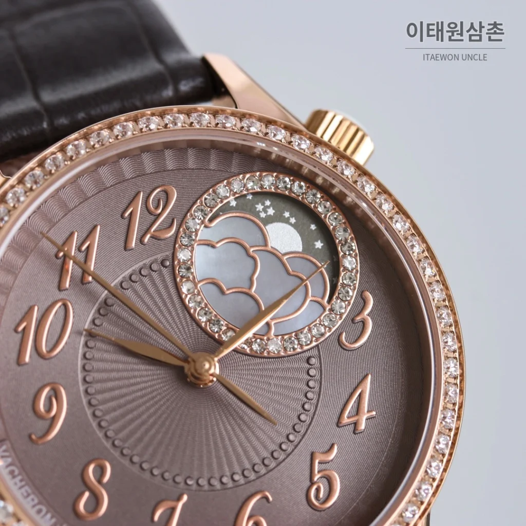 바쉐론콘스탄틴 에제리 스틸 다이아 문페이즈 오토매틱 37mm 그레이 다이얼 레드 가죽 스트랩