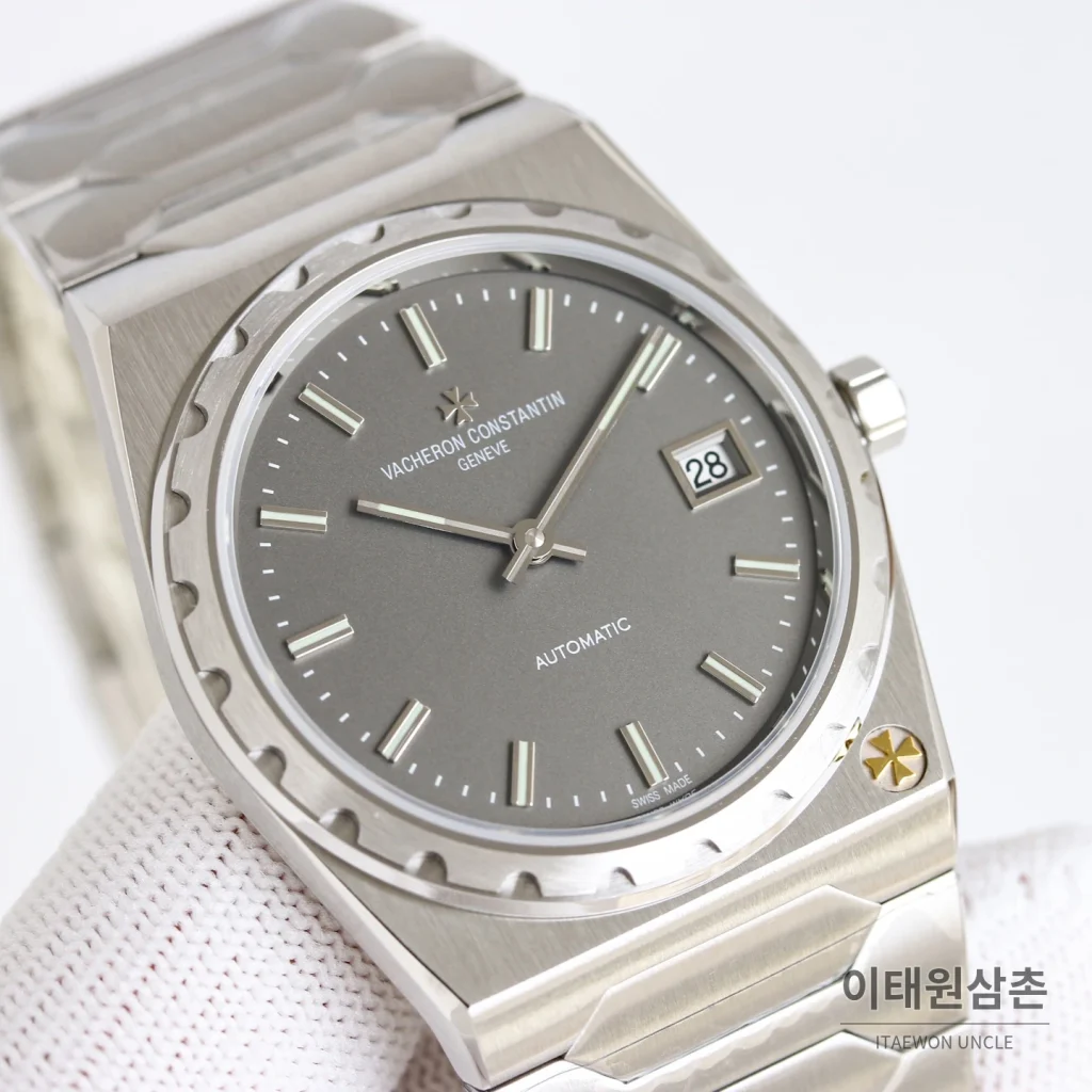 바쉐론콘스탄틴 히스토릭 222 스틸 블루다이얼 오토매틱 37mm