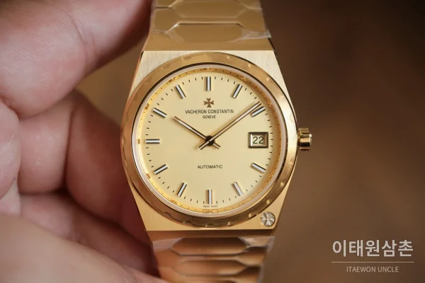 바쉐론콘스탄틴 히스토릭 222 스틸 브레이슬릿 오토매틱 37mm 실버 (2) 바쉐론콘스탄틴 히스토릭 222 스틸 브레이슬릿 오토매틱 37mm 실버 (2)