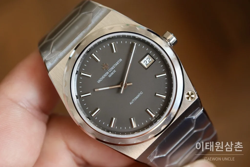 바쉐론콘스탄틴 히스토릭 222 스틸 브레이슬릿 오토매틱 37mm 실버