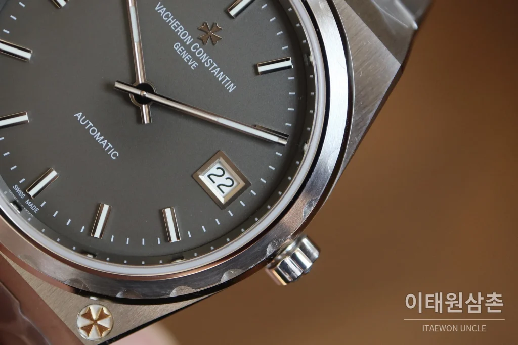 바쉐론콘스탄틴 히스토릭 222 스틸 브레이슬릿 오토매틱 37mm 실버