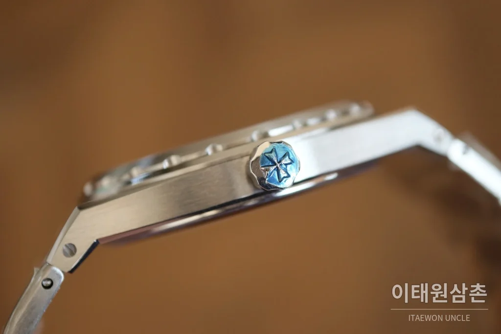 바쉐론콘스탄틴 히스토릭 222 스틸 브레이슬릿 오토매틱 37mm 실버