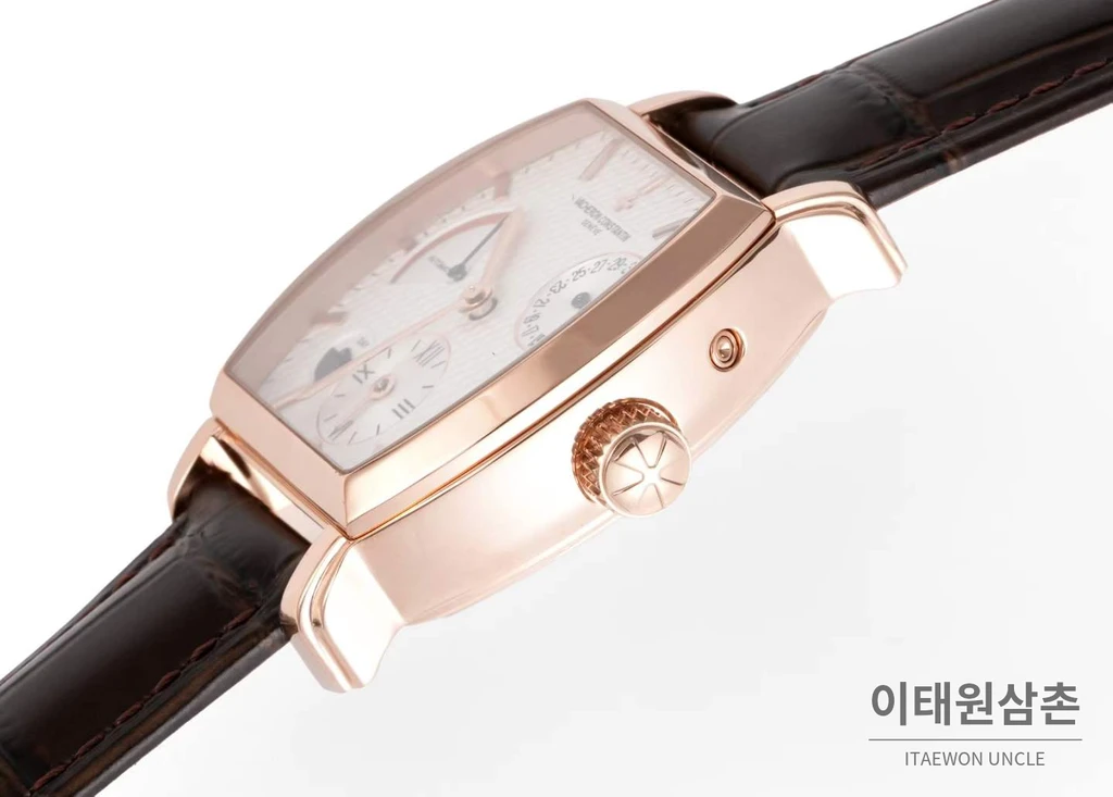 바쉐론콘스탄틴 말테 로즈골드 베젤 화이트다이얼 듀얼타임 오토매틱 48mm (2)
