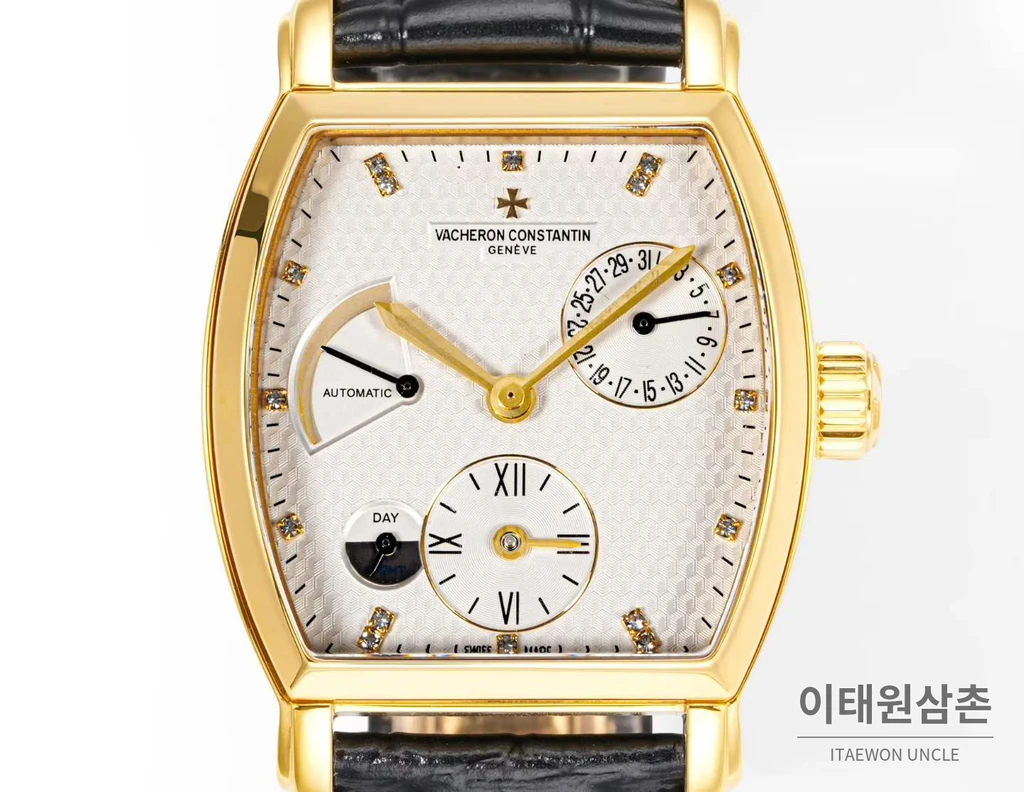 바쉐론콘스탄틴 말테 옐로우골드 베젤 화이트다이얼 듀얼타임 오토매틱 48mm 블랙 가죽 스트랩