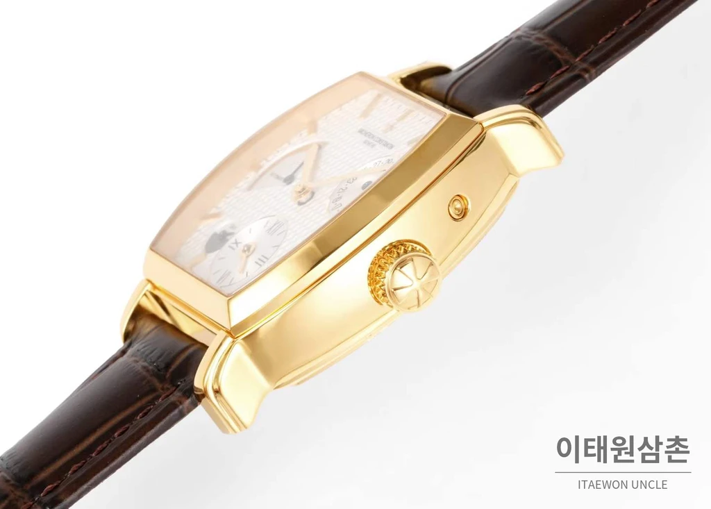 바쉐론콘스탄틴 말테 옐로우골드 베젤 화이트다이얼 듀얼타임 오토매틱 48mm 브라운 가죽 스트랩