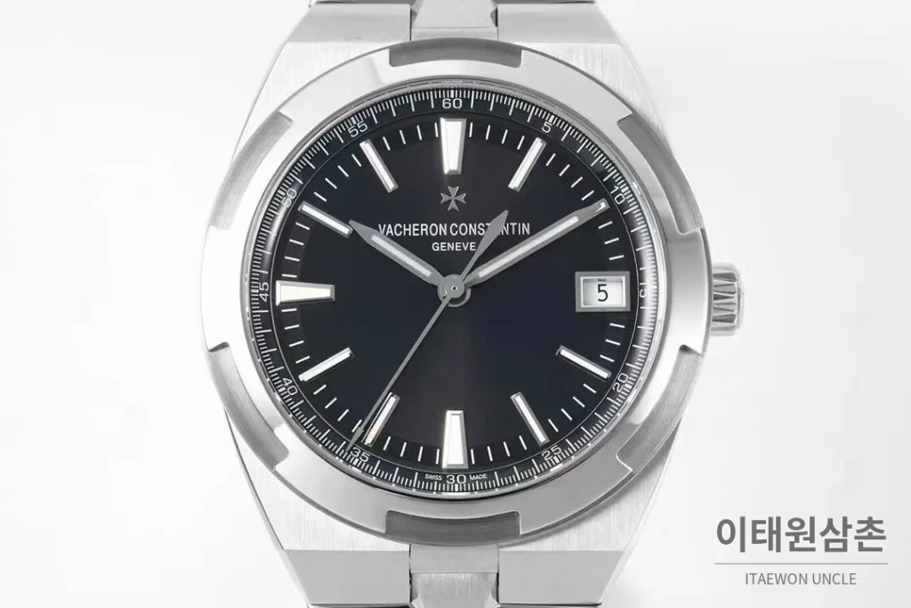 바쉐론콘스탄틴 콘스탄틴 오버시즈 4500 블루 다이얼 오토매틱 41mm (2)