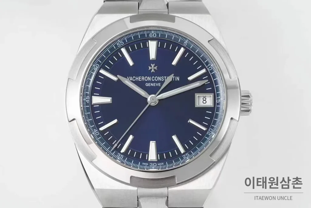 바쉐론콘스탄틴 콘스탄틴 오버시즈 4500 블루 다이얼 오토매틱 41mm