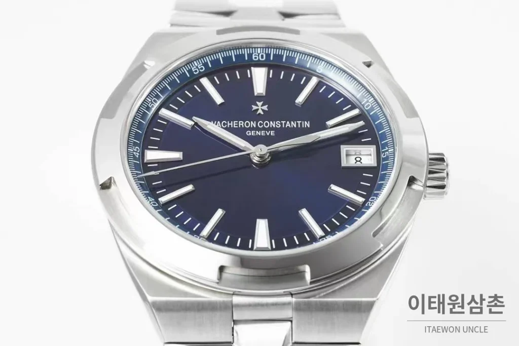 바쉐론콘스탄틴 콘스탄틴 오버시즈 4500 블루 다이얼 오토매틱 41mm