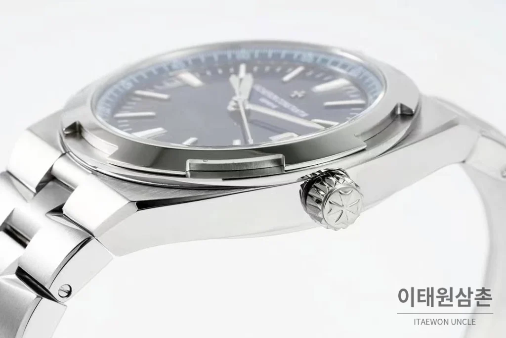 바쉐론콘스탄틴 콘스탄틴 오버시즈 4500 블루 다이얼 오토매틱 41mm