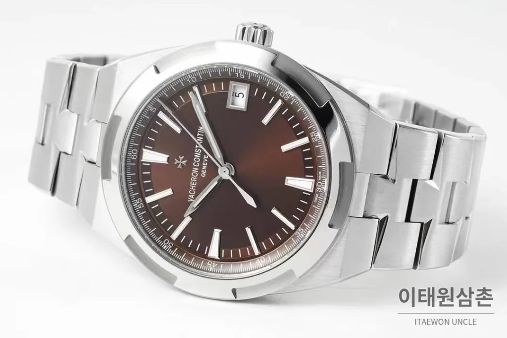바쉐론콘스탄틴 콘스탄틴 오버시즈 4500 블루 다이얼 오토매틱 41mm (4)