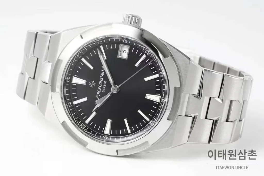 바쉐론콘스탄틴 콘스탄틴 오버시즈 4500 블루 다이얼 오토매틱 41mm (2)