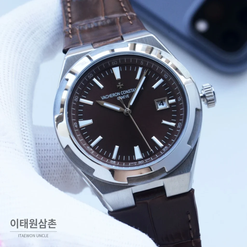 바쉐론콘스탄틴 오버시즈 오토매틱 41mm 녹색