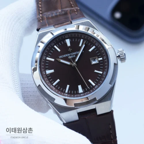 바쉐론콘스탄틴 오버시즈 오토매틱 41mm 녹색