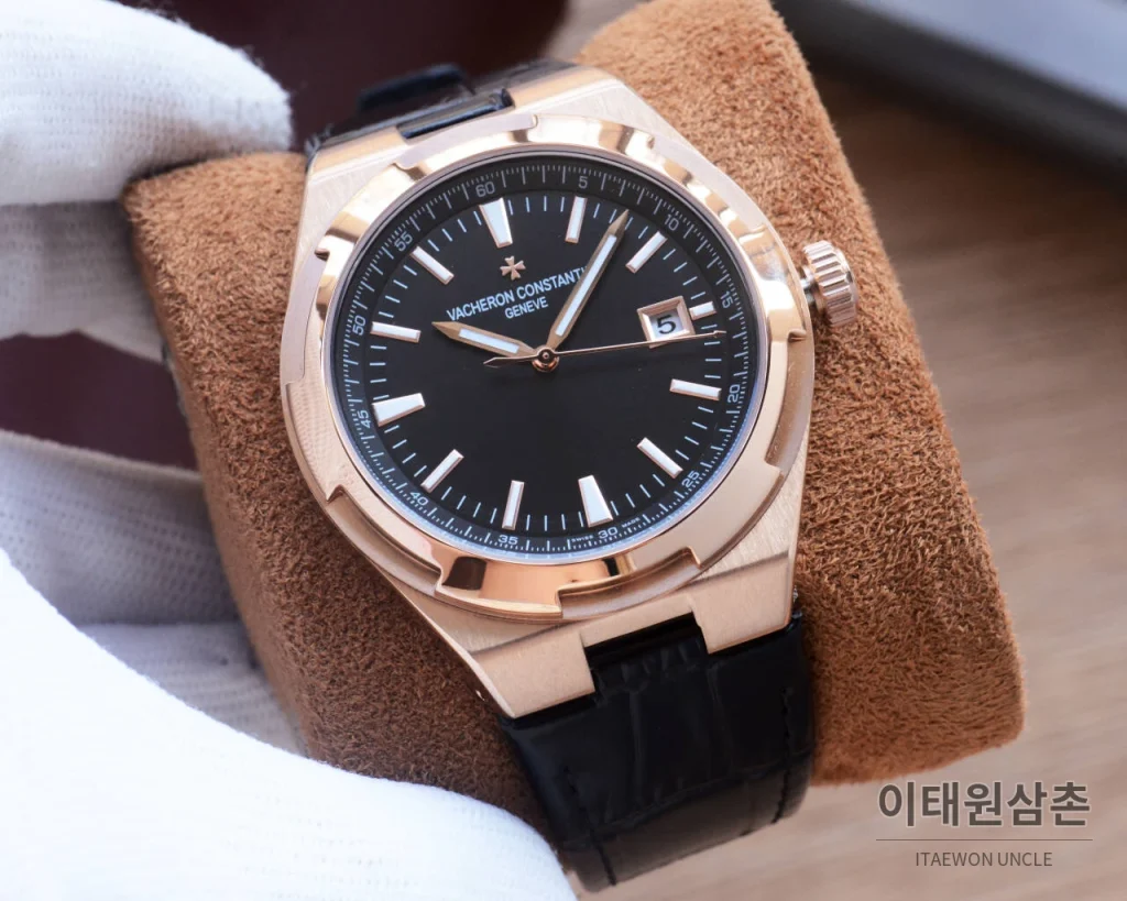 바쉐론콘스탄틴 오버시즈 오토매틱 41mm