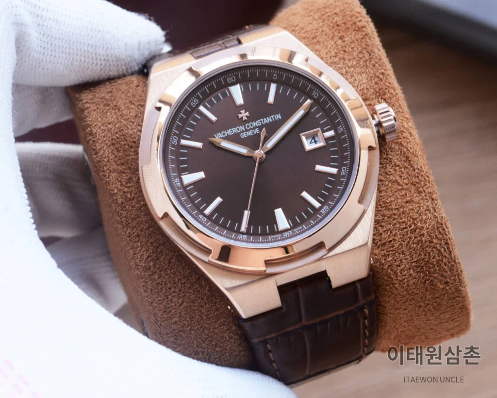 바쉐론콘스탄틴 오버시즈 오토매틱 41mm