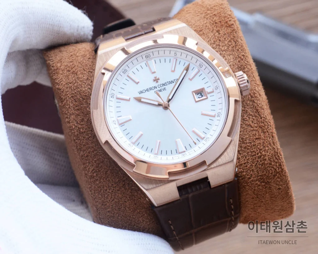 바쉐론콘스탄틴 오버시즈 오토매틱 41mm