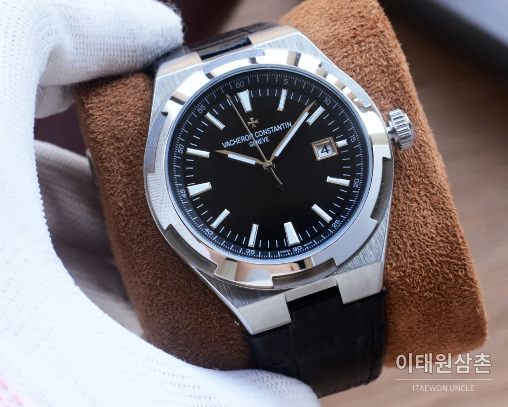 바쉐론콘스탄틴 오버시즈 오토매틱 41mm 녹색 브라운 가죽 스트랩