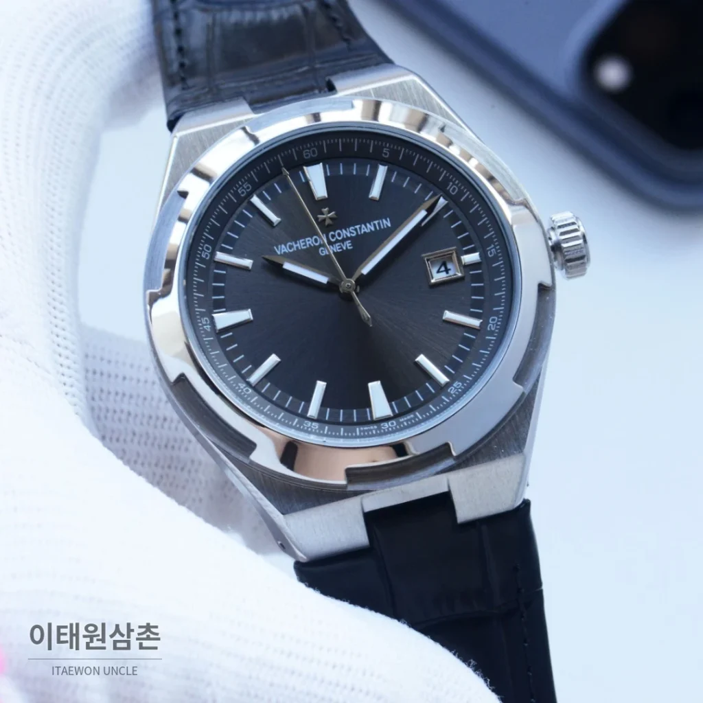 바쉐론콘스탄틴 오버시즈 오토매틱 41mm 녹색