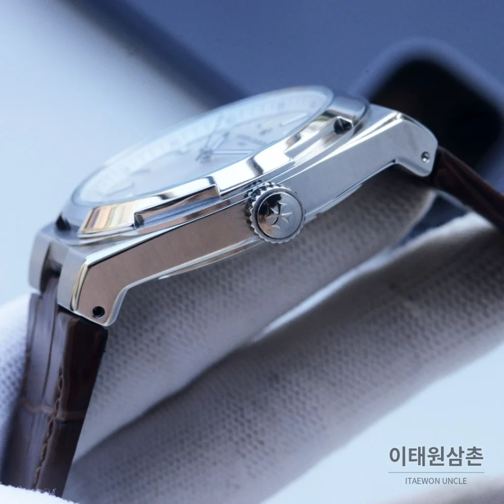 바쉐론콘스탄틴 오버시즈 오토매틱 41mm 녹색