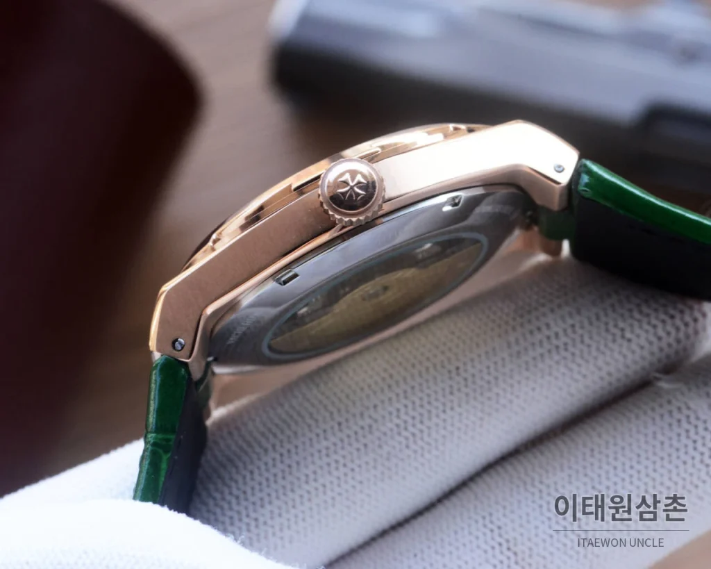 바쉐론콘스탄틴 오버시즈 오토매틱 41mm