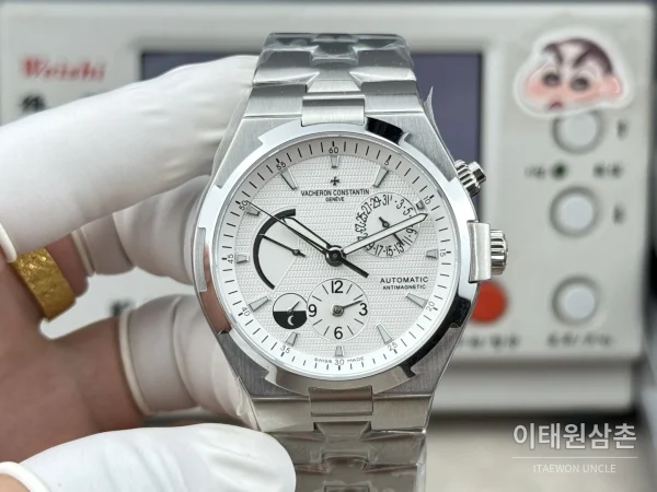 바쉐론콘스탄틴 오버시즈 듀얼타임 파워리저브 오토매틱 42mm 블루 스틸 브레이슬릿