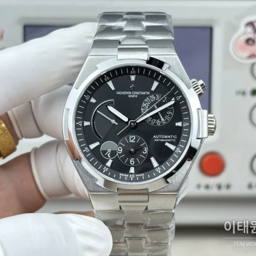바쉐론콘스탄틴 오버시즈 듀얼타임 파워리저브 오토매틱 42mm 블루 스틸 브레이슬릿 (2)