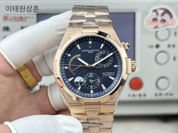 바쉐론콘스탄틴 오버시즈 듀얼타임 파워리저브 오토매틱 42mm 블루 로즈골드 브레이슬릿 로즈골드 케이스 (3)
