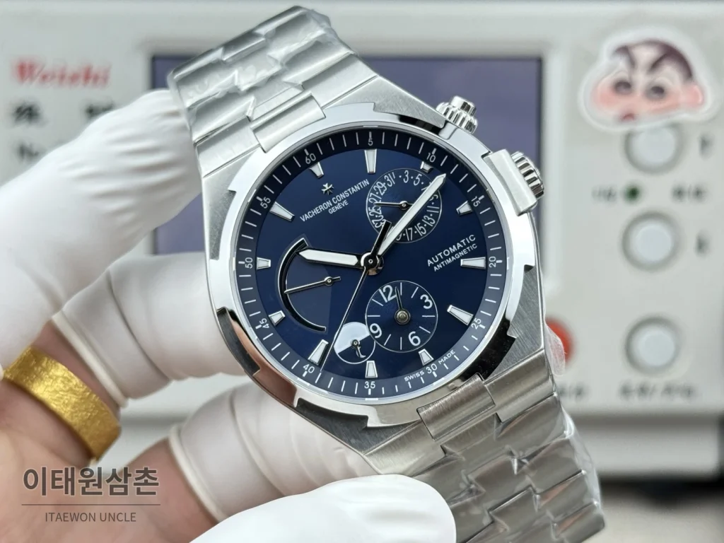 바쉐론콘스탄틴 오버시즈 듀얼타임 파워리저브 오토매틱 42mm 블루 스틸 브레이슬릿 (3)