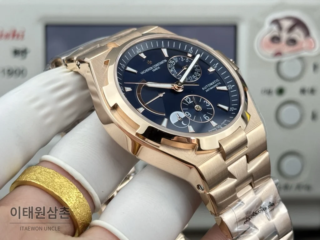 바쉐론콘스탄틴 오버시즈 듀얼타임 파워리저브 오토매틱 42mm 블루 로즈골드 브레이슬릿 로즈골드 베젤