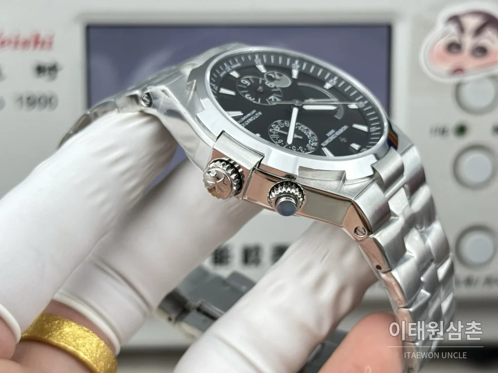 바쉐론콘스탄틴 오버시즈 듀얼타임 파워리저브 오토매틱 42mm 블루 스틸 브레이슬릿 (2)