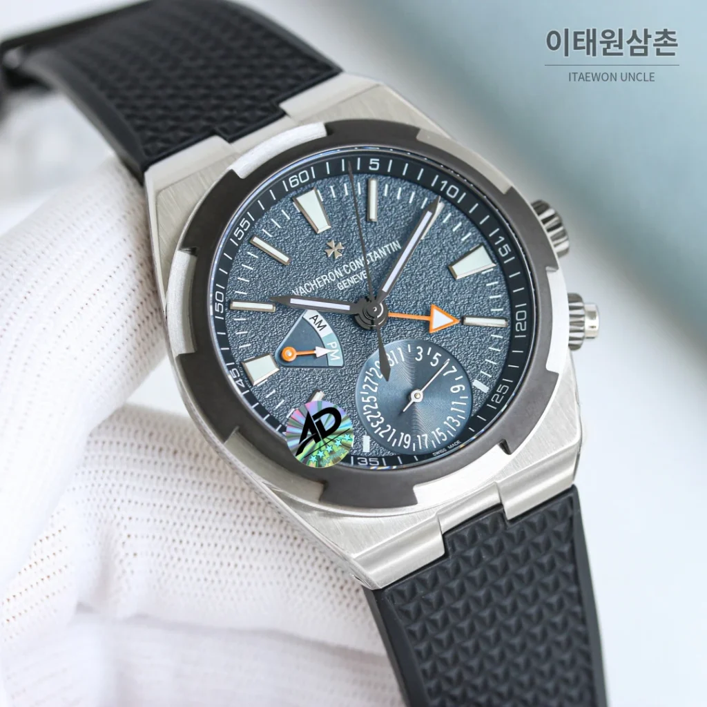 바쉐론콘스탄틴 오버시즈 듀얼타임 스틸 블루다이얼 오토매틱 41mm 7920V/210A-B334 블랙 러버 스트랩