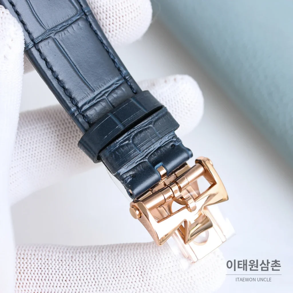 바쉐론콘스탄틴 오버시즈 듀얼타임 스틸 블루다이얼 오토매틱 41mm 7920V/210A-B334