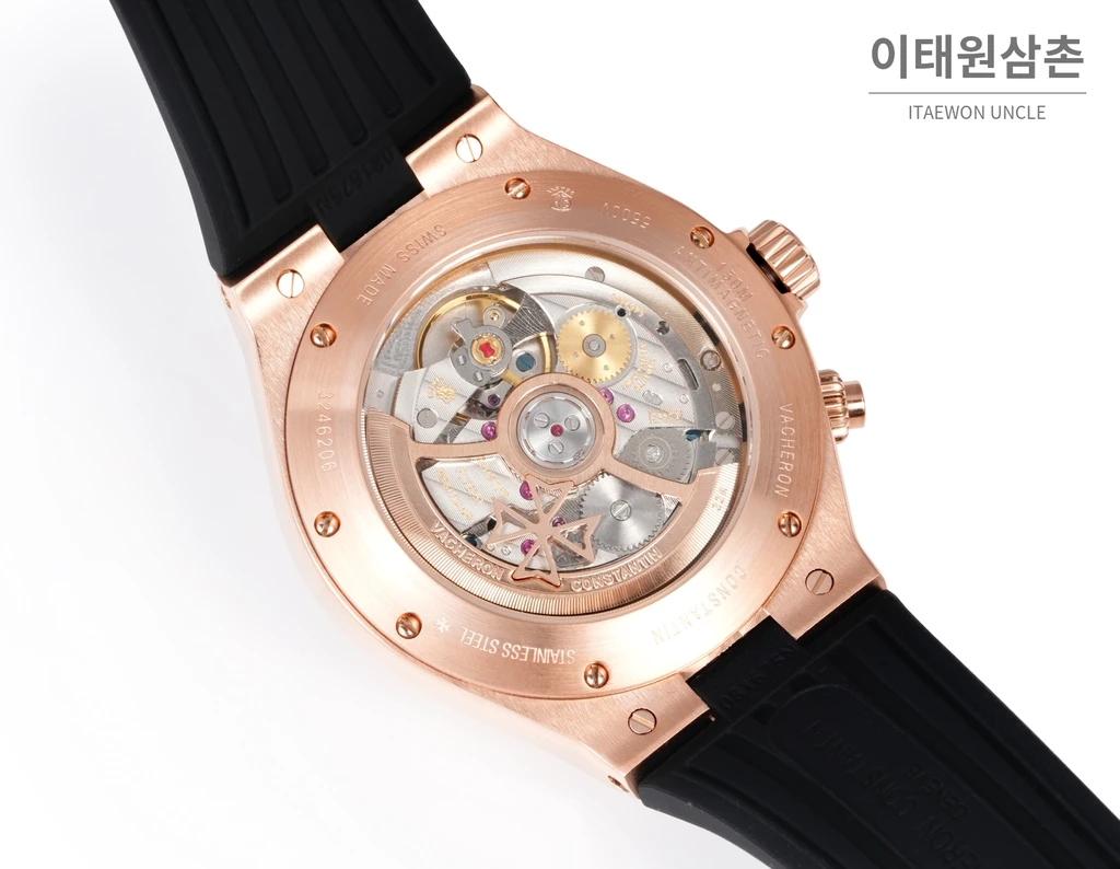 바쉐론콘스탄틴 오버시즈 로즈골드스틸 듀얼타임 블랙다이얼 러버밴드 오토매틱 42mm (2)