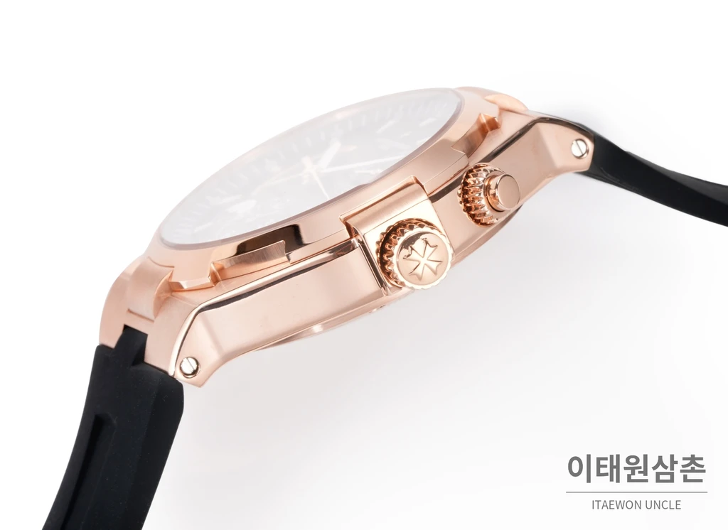 바쉐론콘스탄틴 오버시즈 로즈골드스틸 듀얼타임 블랙다이얼 러버밴드 오토매틱 42mm