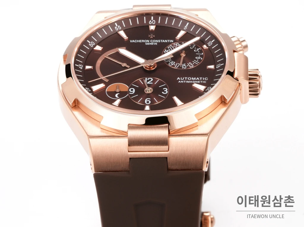 바쉐론콘스탄틴 오버시즈 로즈골드스틸 듀얼타임 브라운다이얼 러버밴드 오토매틱 42mm