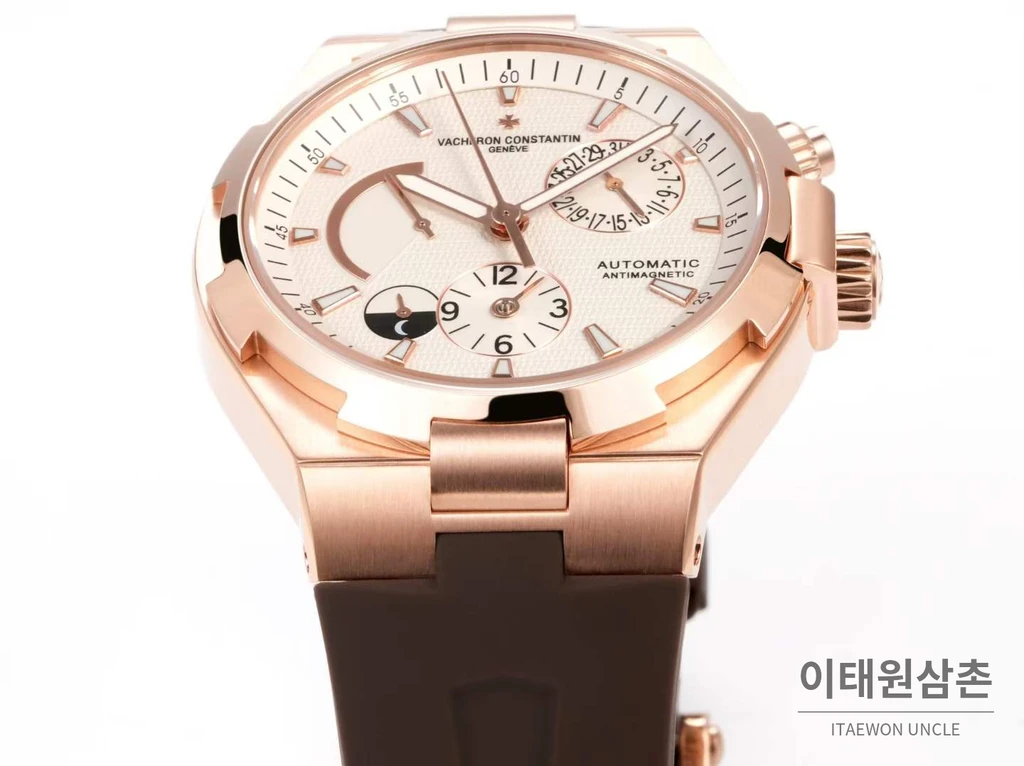 바쉐론콘스탄틴 오버시즈 로즈골드스틸 듀얼타임 아이보리다이얼 러버밴드 오토매틱 42mm