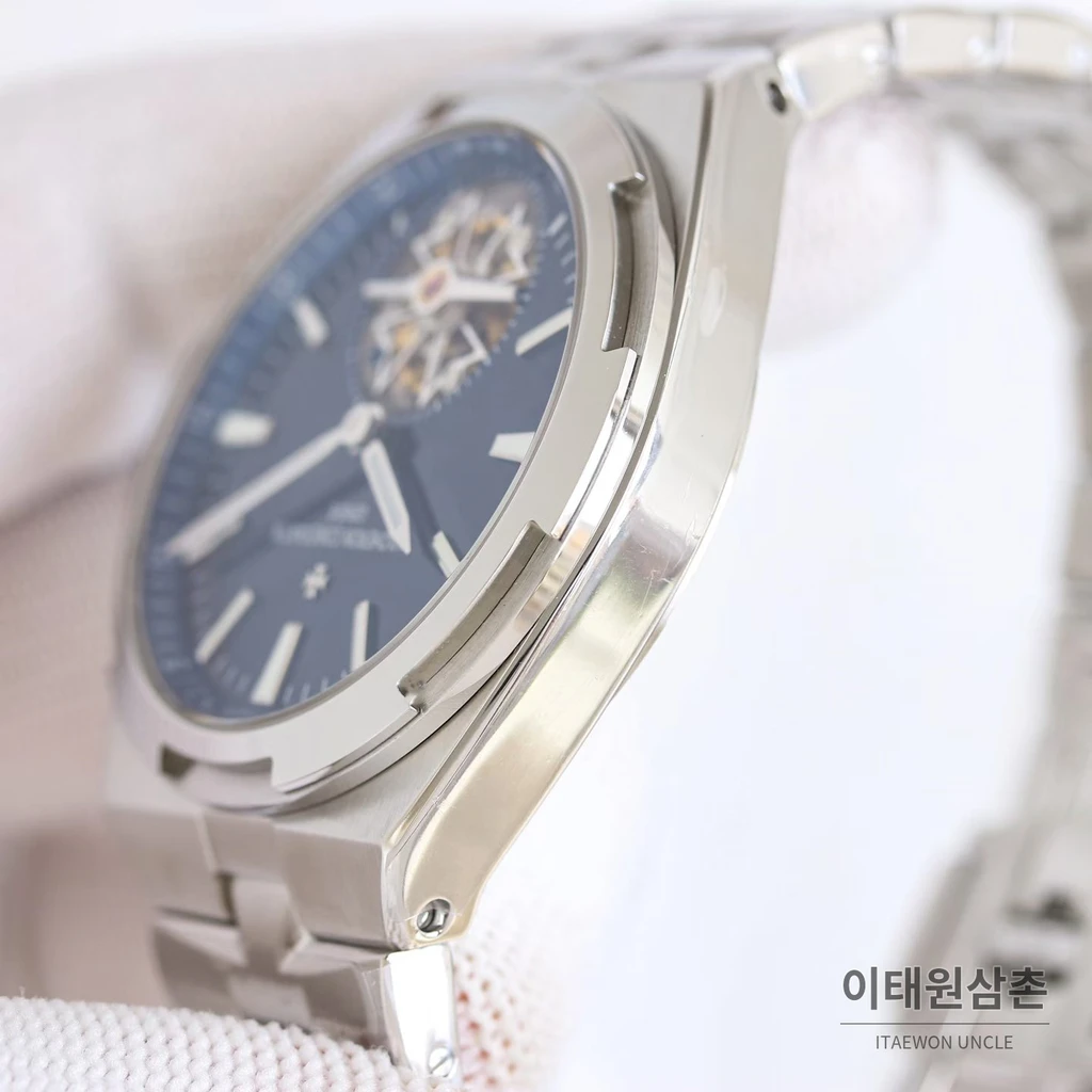 바쉐론콘스탄틴 오버시즈 스틸 블루다이얼 투르비용 스틸브레이슬릿 오토매틱 42.5mm