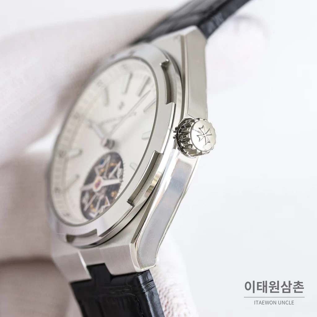 바쉐론콘스탄틴 오버시즈 스틸 블루다이얼 투르비용 러버 스트랩 오토매틱 42.5mm