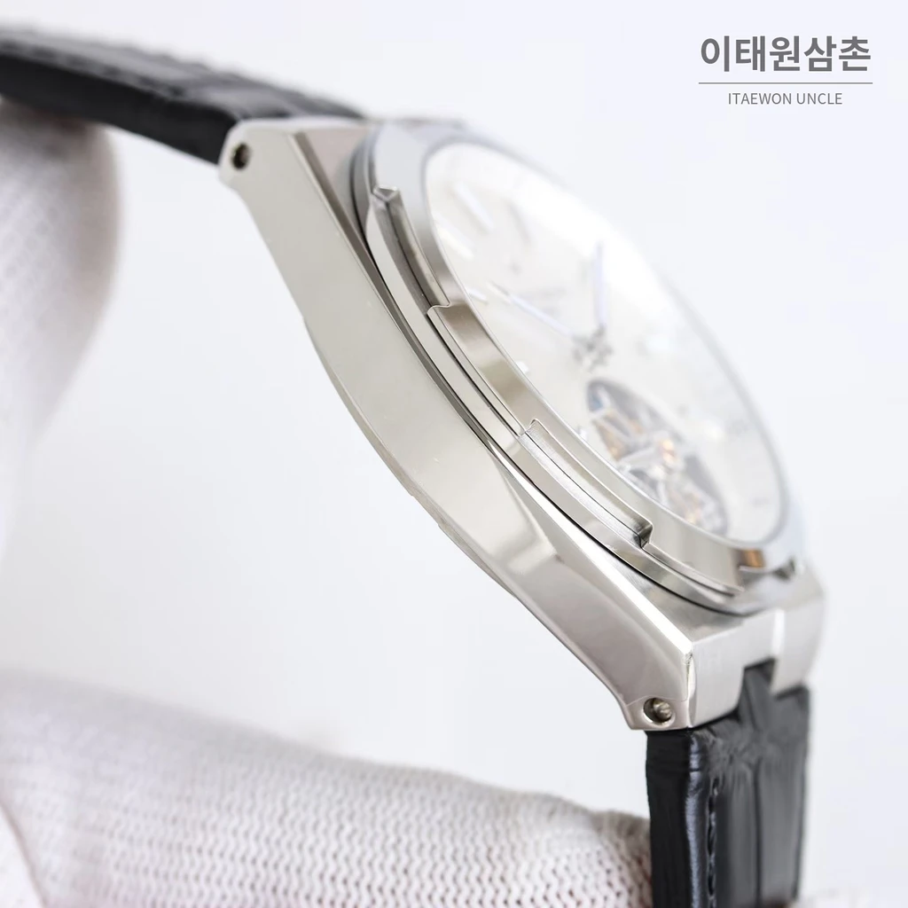 바쉐론콘스탄틴 오버시즈 스틸 블루다이얼 투르비용 러버 스트랩 오토매틱 42.5mm