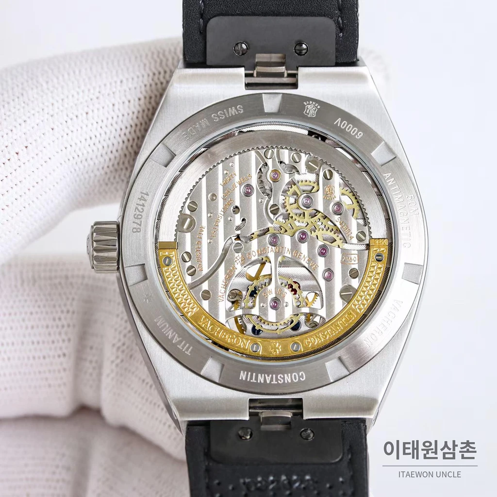 바쉐론콘스탄틴 오버시즈 스틸 블루다이얼 투르비용 러버 스트랩 오토매틱 42.5mm