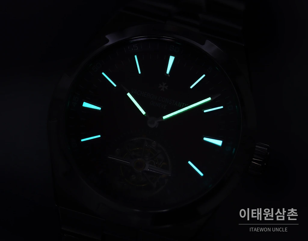 바쉐론콘스탄틴 오버시즈 스틸 블루다이얼 투르비용 기계식 42.5mm