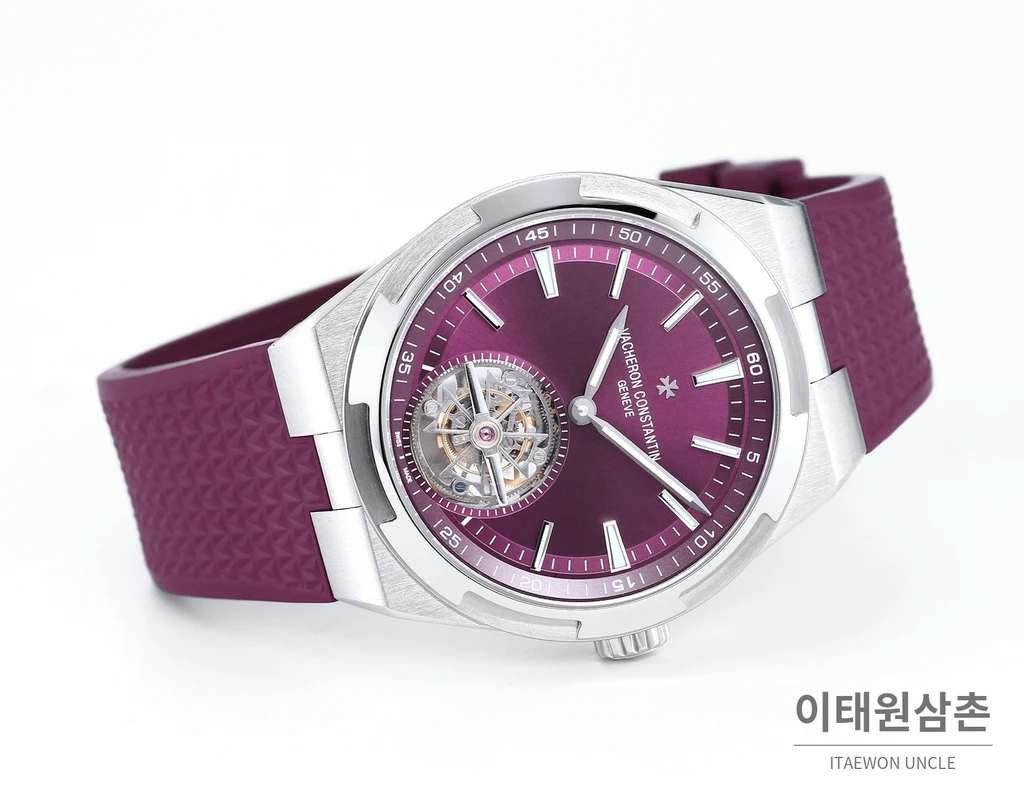 바쉐론콘스탄틴 오버시즈 스틸 버건디다이얼 투르비용 기계식 러버밴드 42.5mm