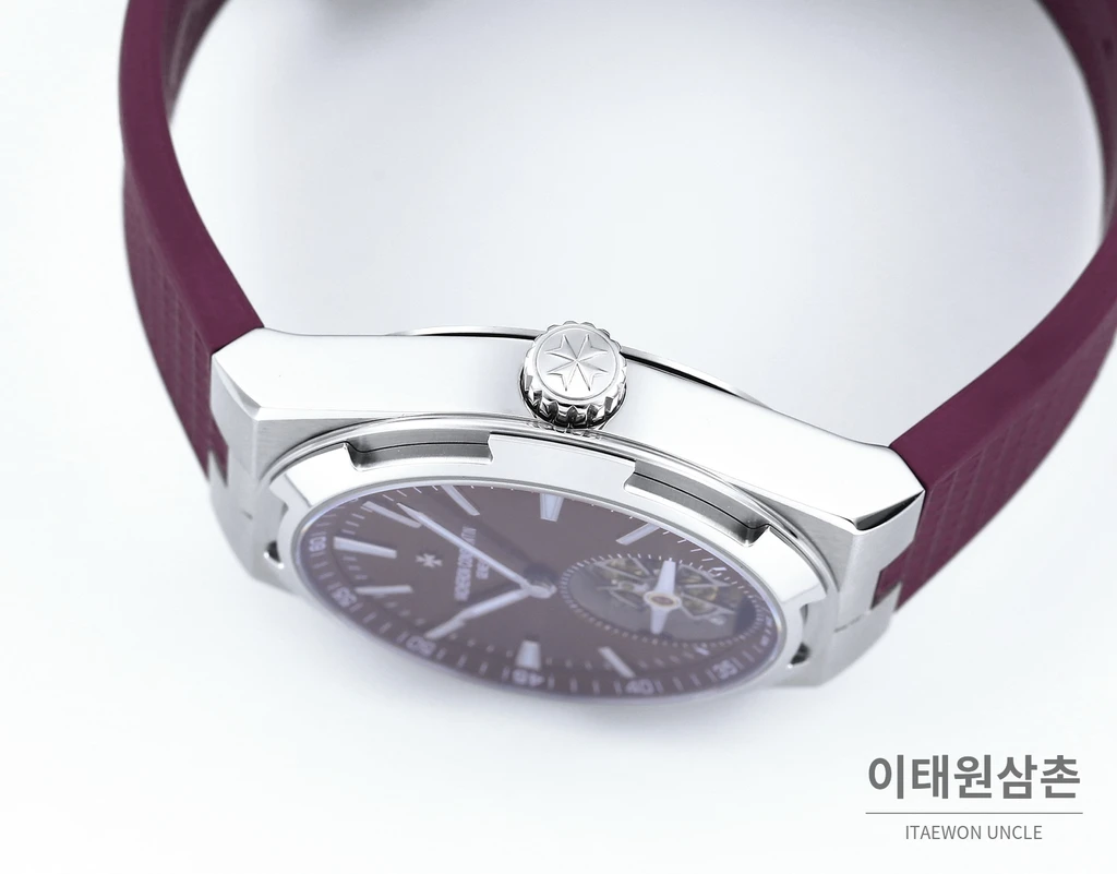 바쉐론콘스탄틴 오버시즈 스틸 버건디다이얼 투르비용 기계식 러버밴드 42.5mm