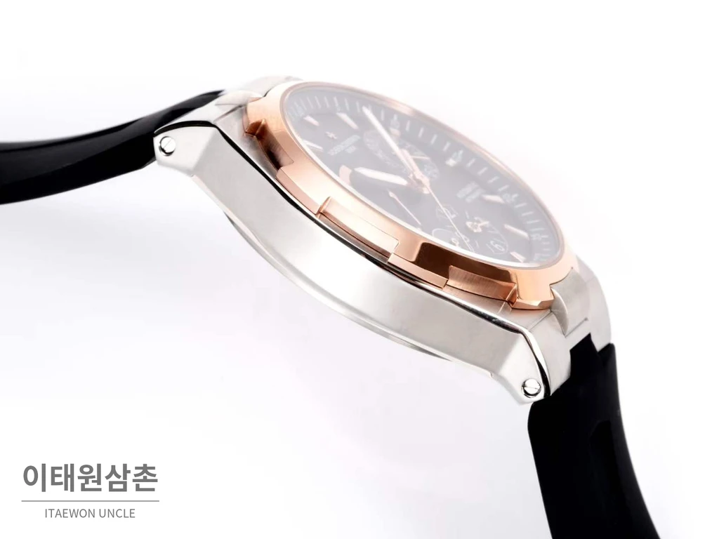 바쉐론콘스탄틴 오버시즈 스틸 듀얼타임 블랙다이얼 러버밴드 오토매틱 42mm