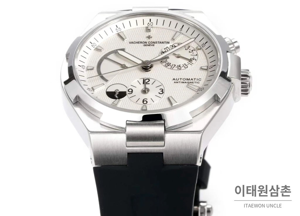 바쉐론콘스탄틴 오버시즈 스틸 듀얼타임 화이트다이얼 러버밴드 오토매틱 42mm