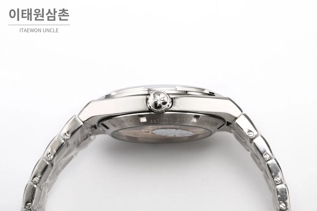 바쉐론콘스탄틴 오버시즈 스틸 선버스트 다이얼 오토매틱 41mm 4520V