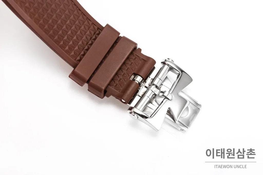 바쉐론콘스탄틴 오버시즈 스틸 선버스트 다이얼 오토매틱 41mm 4520V (3)